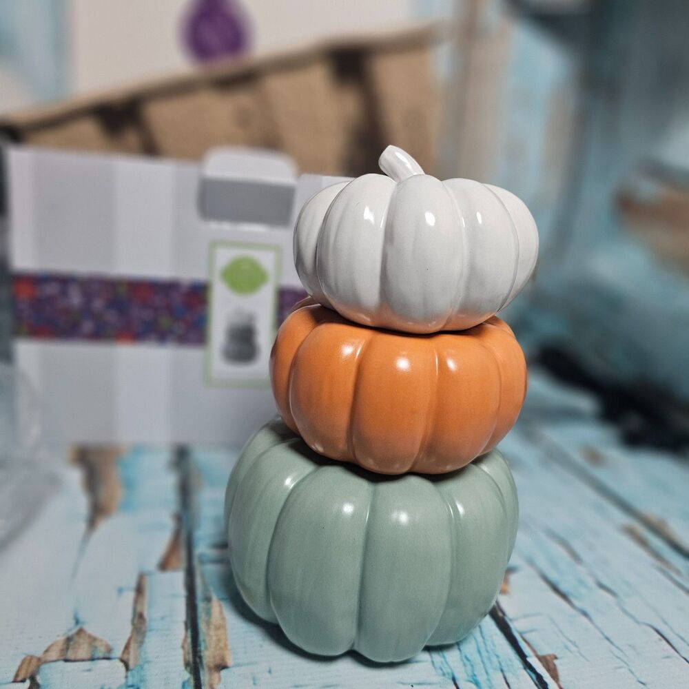 Scentsy “Color Me Pumpkin” 3-Stack Pumpkin Warmer Fall Decor Plug-In Wax Retired